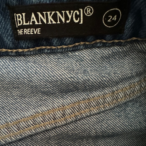 💙 NWT! Blank NYC Flower High Rise Shorts - Picture 11 of 11